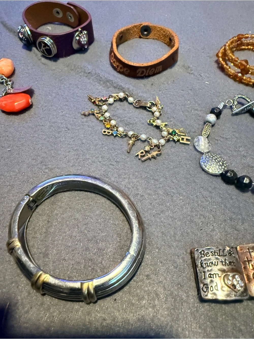 Assorted Women's Bracelet Set - Mixed Colors
